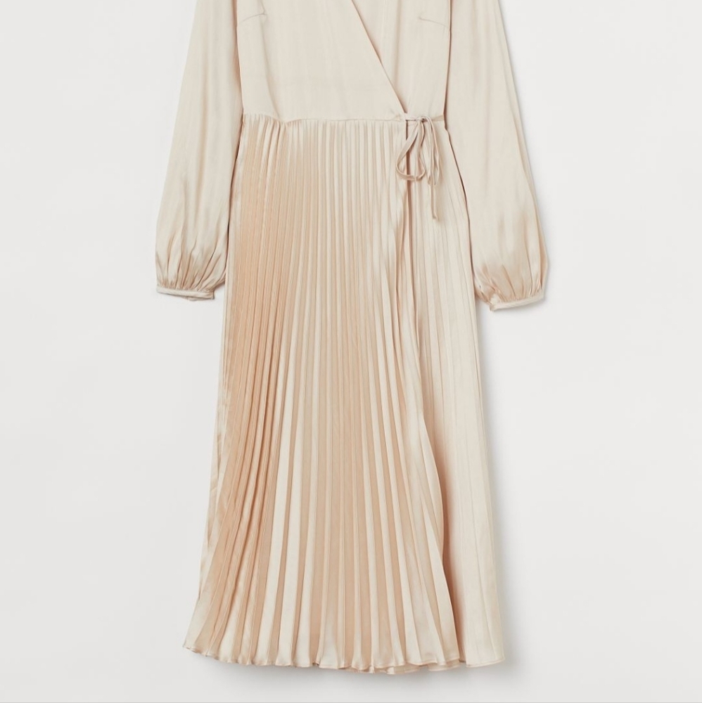 NWT | H&M | Faux Satin Glossy Pale Pink Cream Pleated Wrap Dress